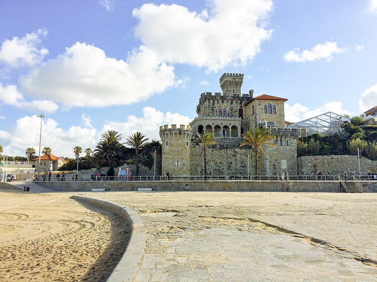 Chalet Barros · Um exterior junto ao mar