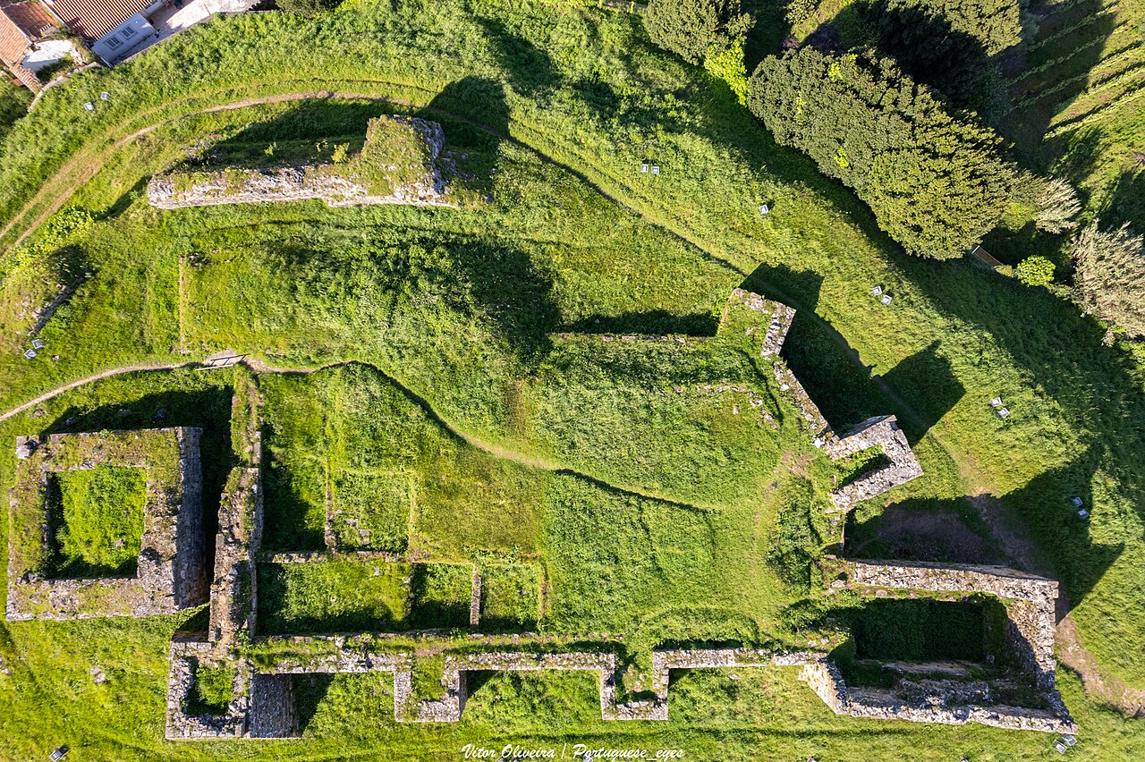 Alcobaça Castle Ruins · Archive photograph