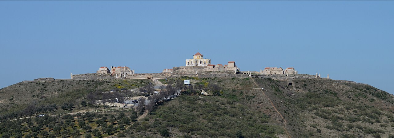 Graça Fort · Archive photograph