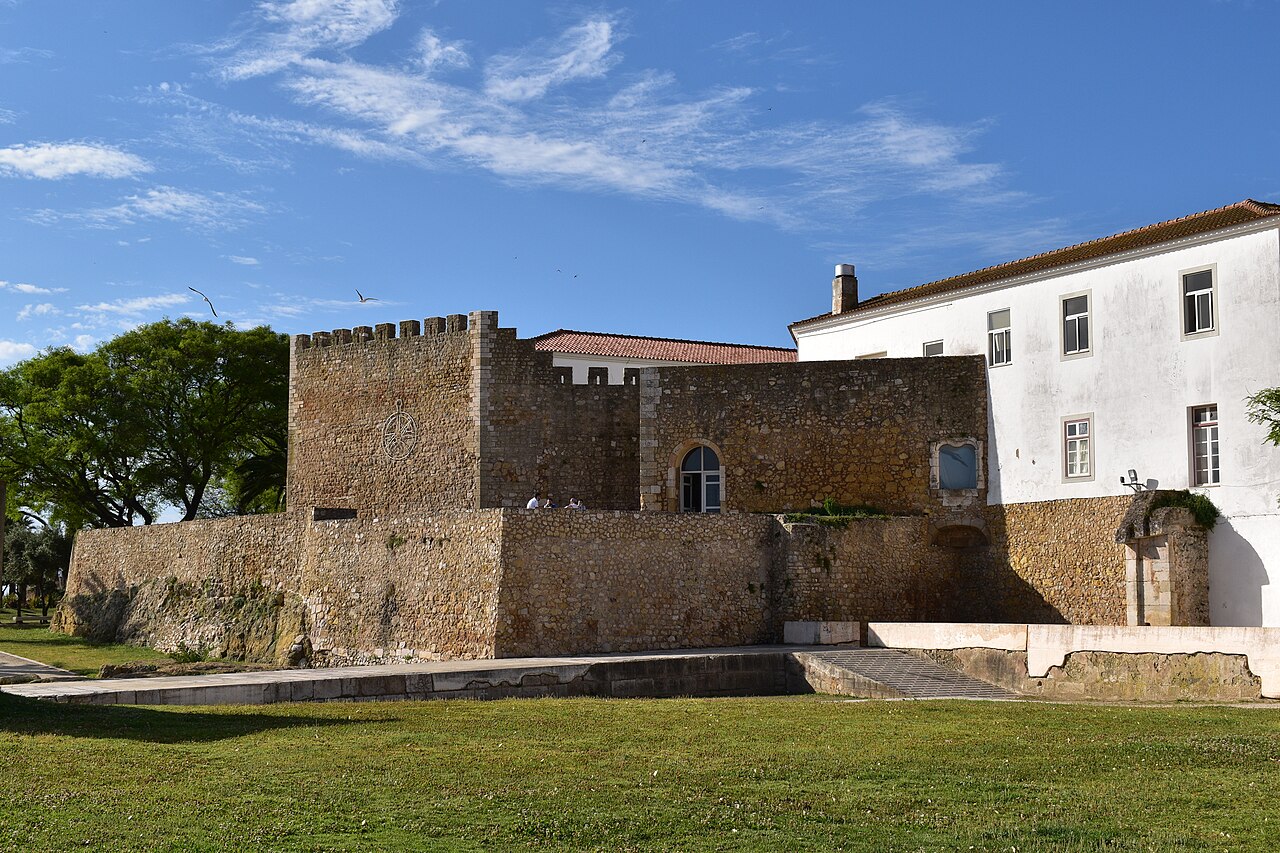 Governors’ Castle · Archive photograph