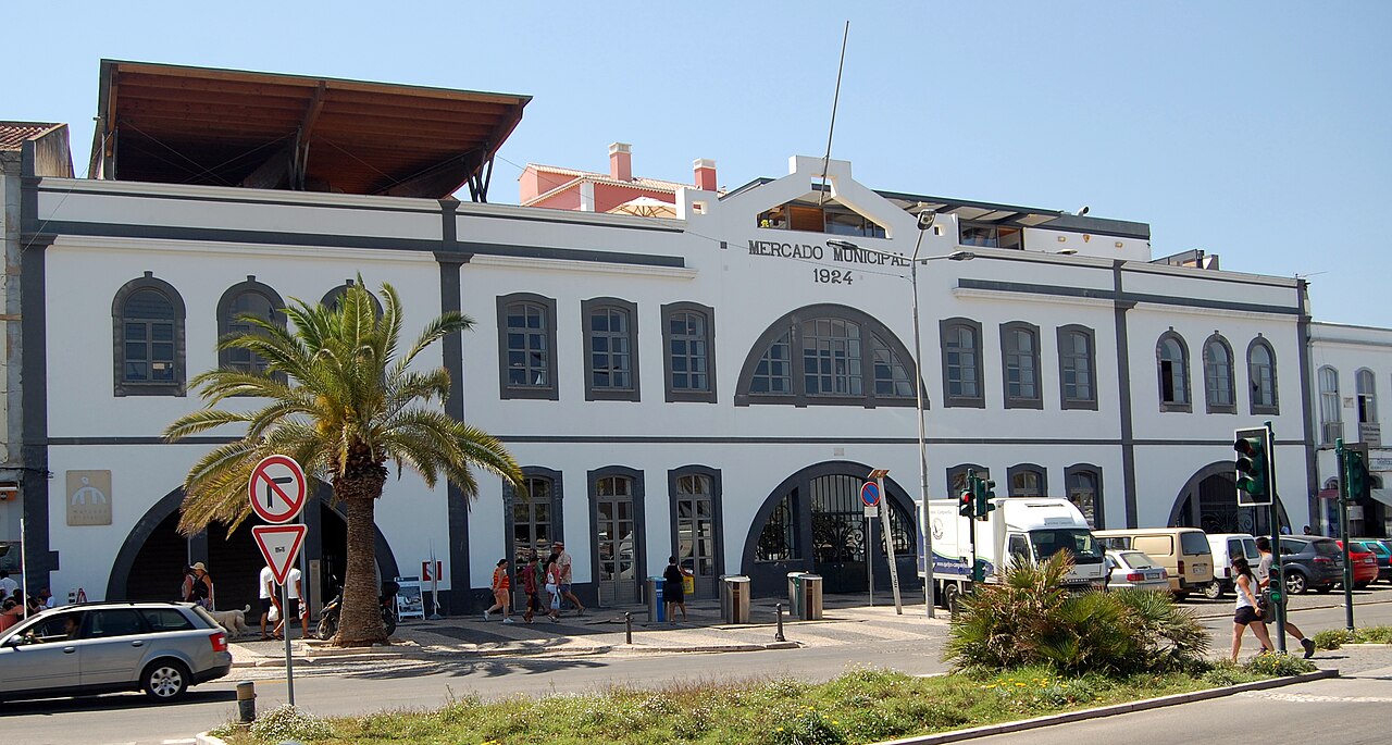 Avenida Market · Archive photograph
