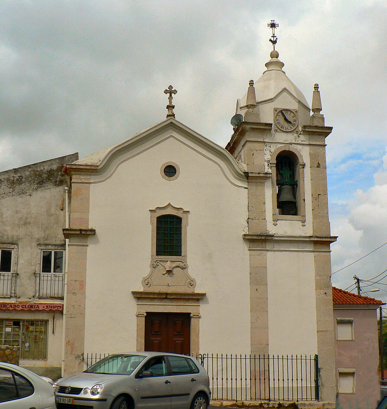 Igreja de São Saturnino de Fanhões · Fotografia de arquivo