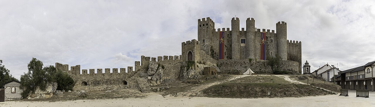 Castelo e Muralhas de Óbidos · Fotografia de arquivo