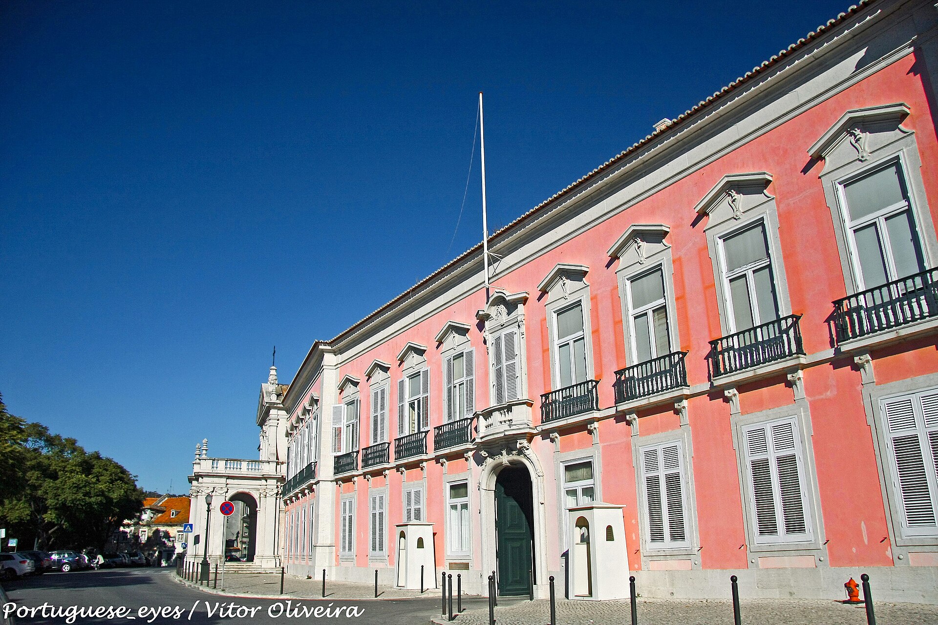 Palácio e igreja das Necessidades